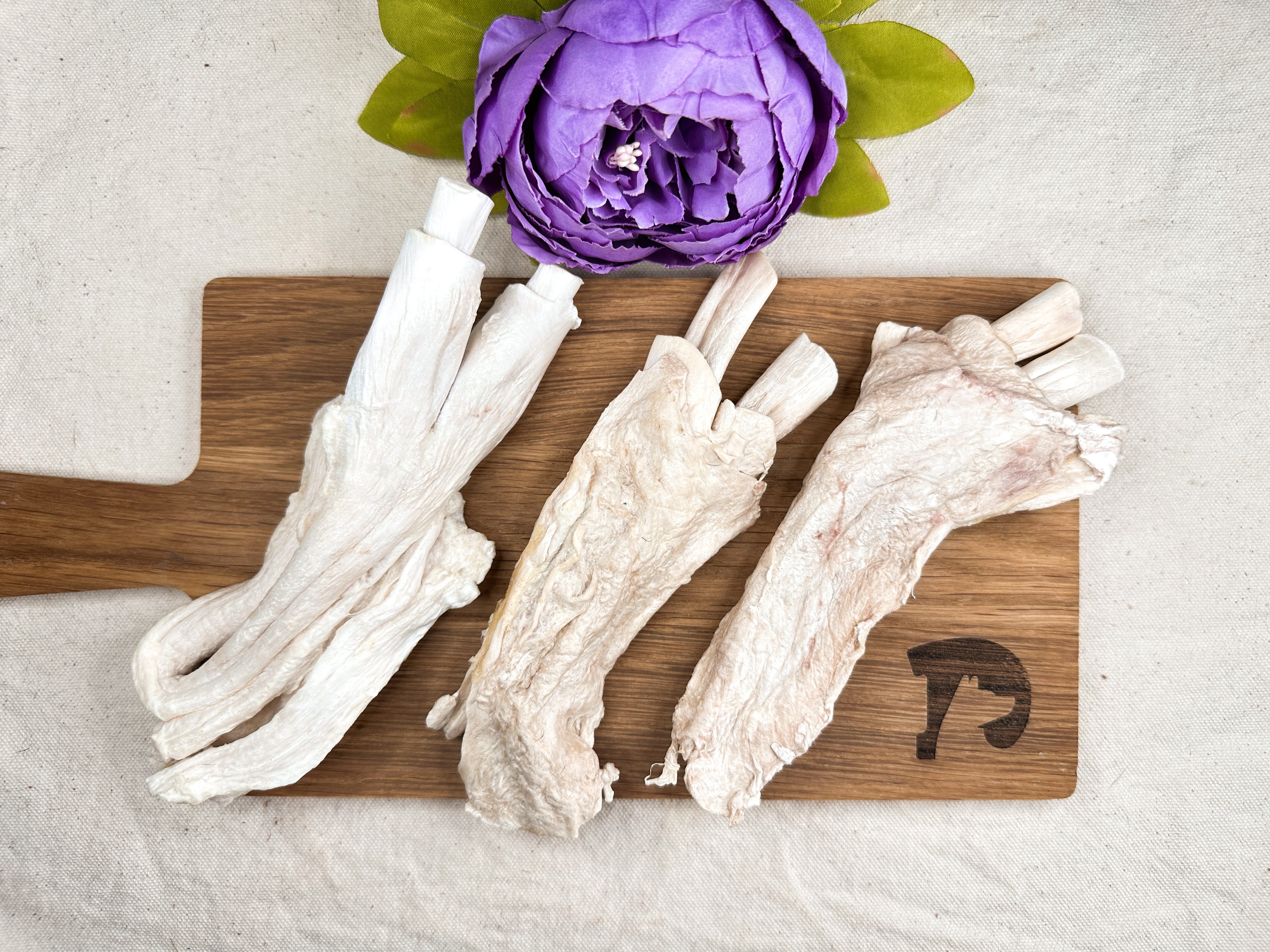 Freeze-dried Beef Tendon (Whole)